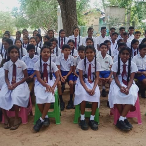 Providing Sunday school uniforms for Sunday school children of Nagamaduwa Maha Vidyalaya, Parana Mannaram Road, Puttalam – 2023.12.08
